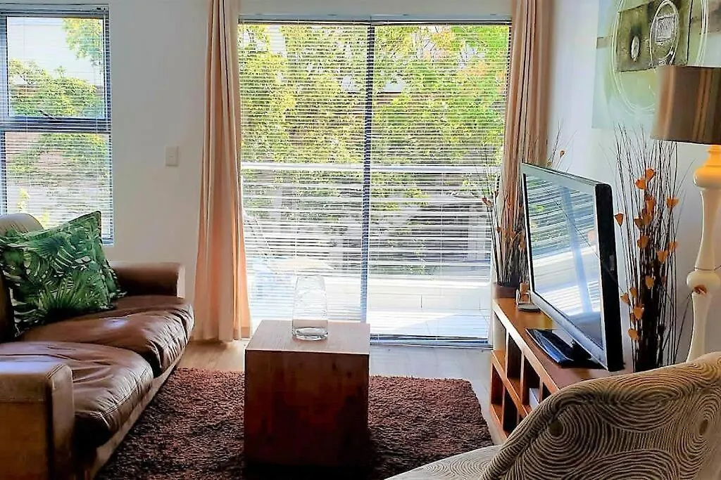 Beautiful Furnished Apartment In Rondebosch ケープタウン